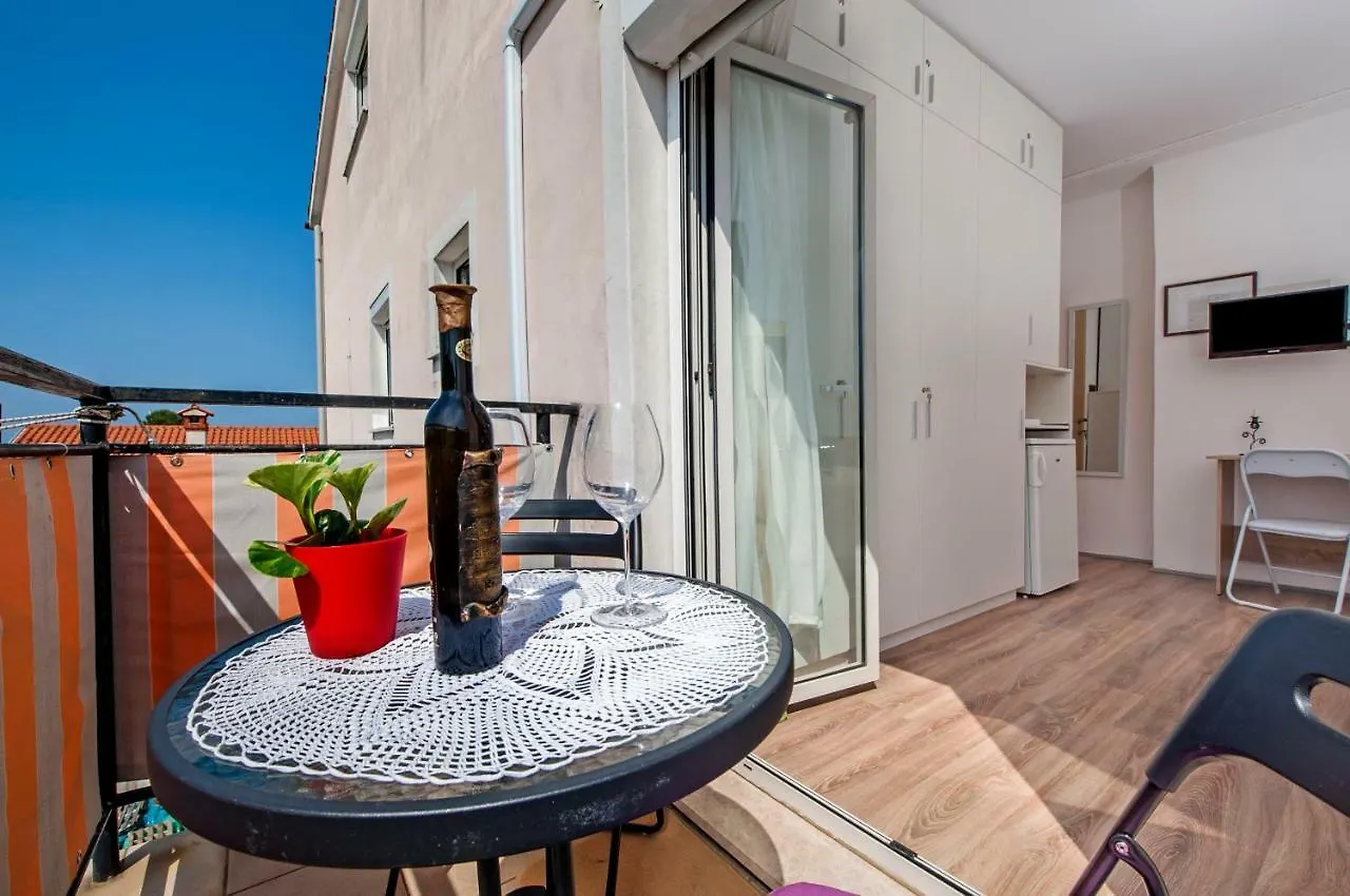 Rooms Mariana Rovinj Croatia