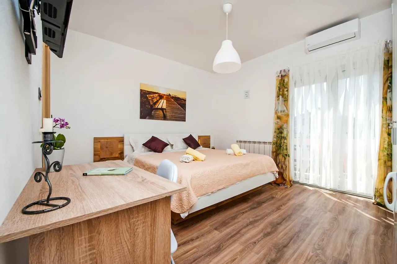Rooms Mariana Rovinj 3*,